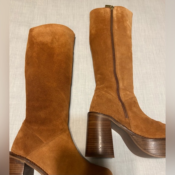 ASOS Design CeCe Suede Platform Boots in Tan - Picture 7 of 11